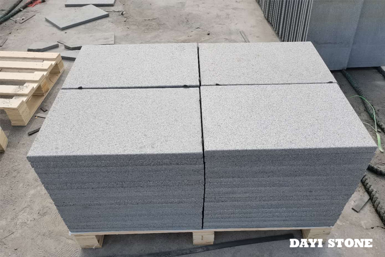 Paving Dark Grey Granite G654-5 Top flamed bevelled 2mm others sawn 40x60x3cm - Dayi Stone